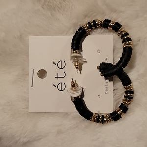 ete Black & Gold Beaded Open Hoop Earrings